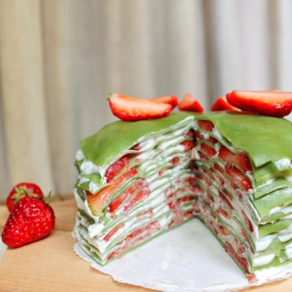 草莓抹茶千层蛋糕