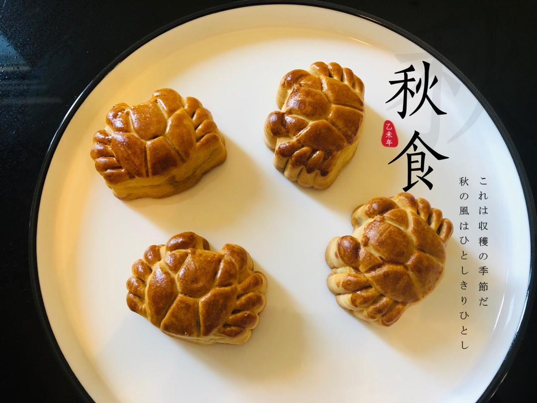 螃蟹月饼，广式蛋黄莲蓉螃蟹月饼，中秋月饼