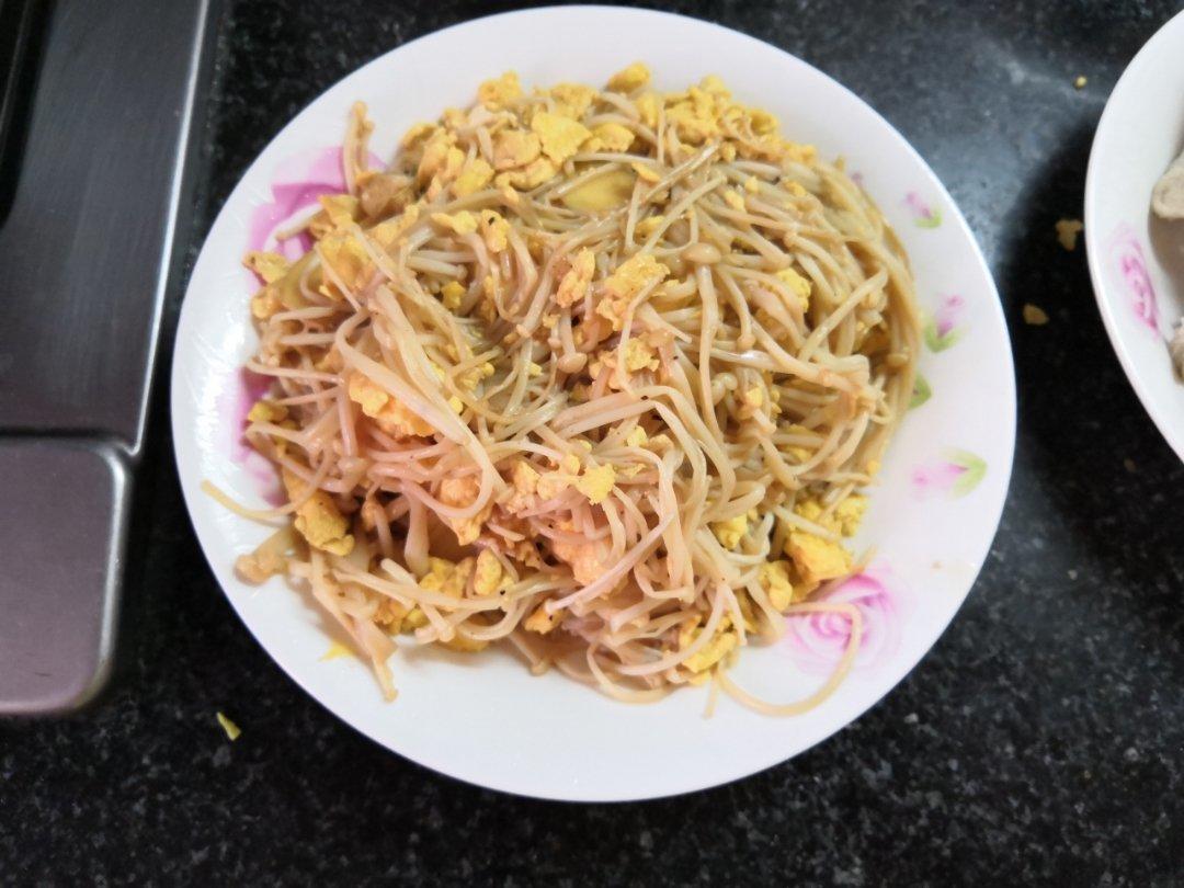 金针菇炒蛋