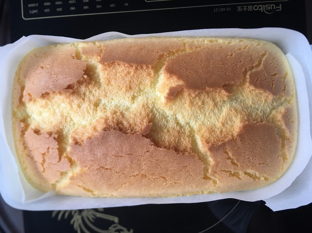 堪比柯基屁股
爆浆芝士🧀古早蛋糕