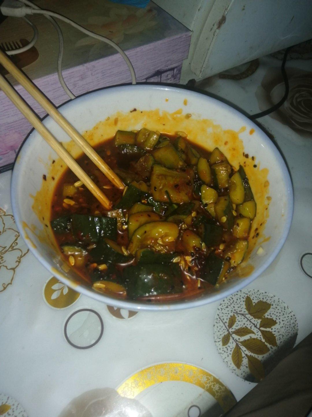 凉拌黄瓜