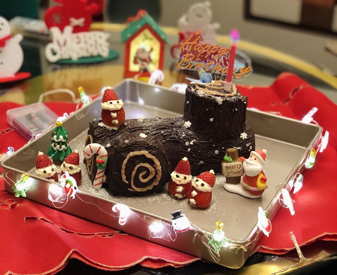 超简单圣诞树根蛋糕卷-超人气菜谱