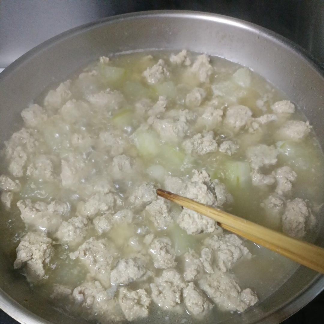 巨鲜美的冬瓜丸子汤