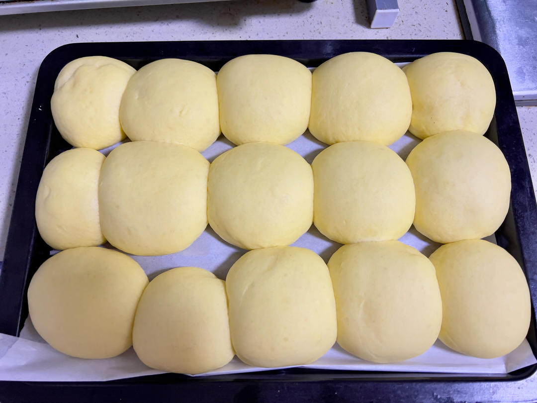 超软的酸奶小餐包