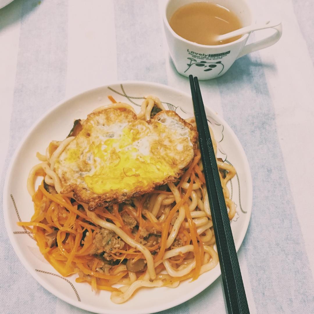 什锦炒乌冬面