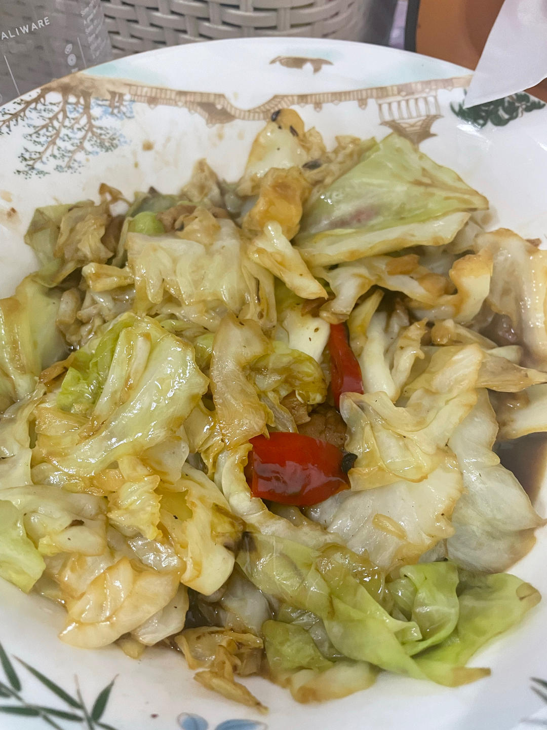 手撕包菜（五花肉版，又简单又下饭）