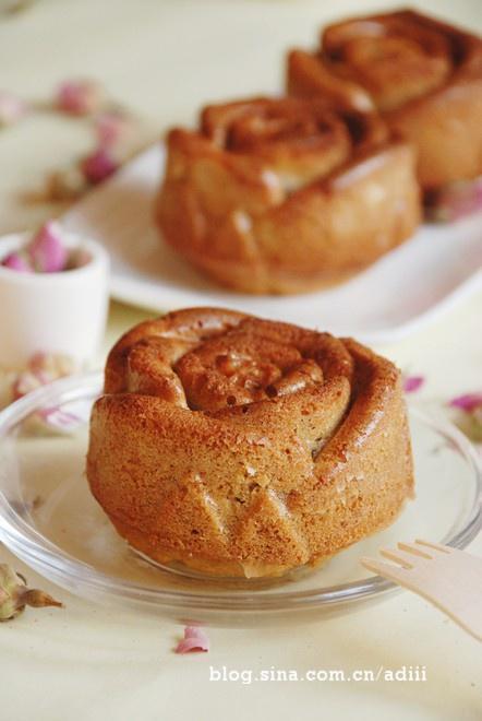 玫瑰造型香蕉蛋糕