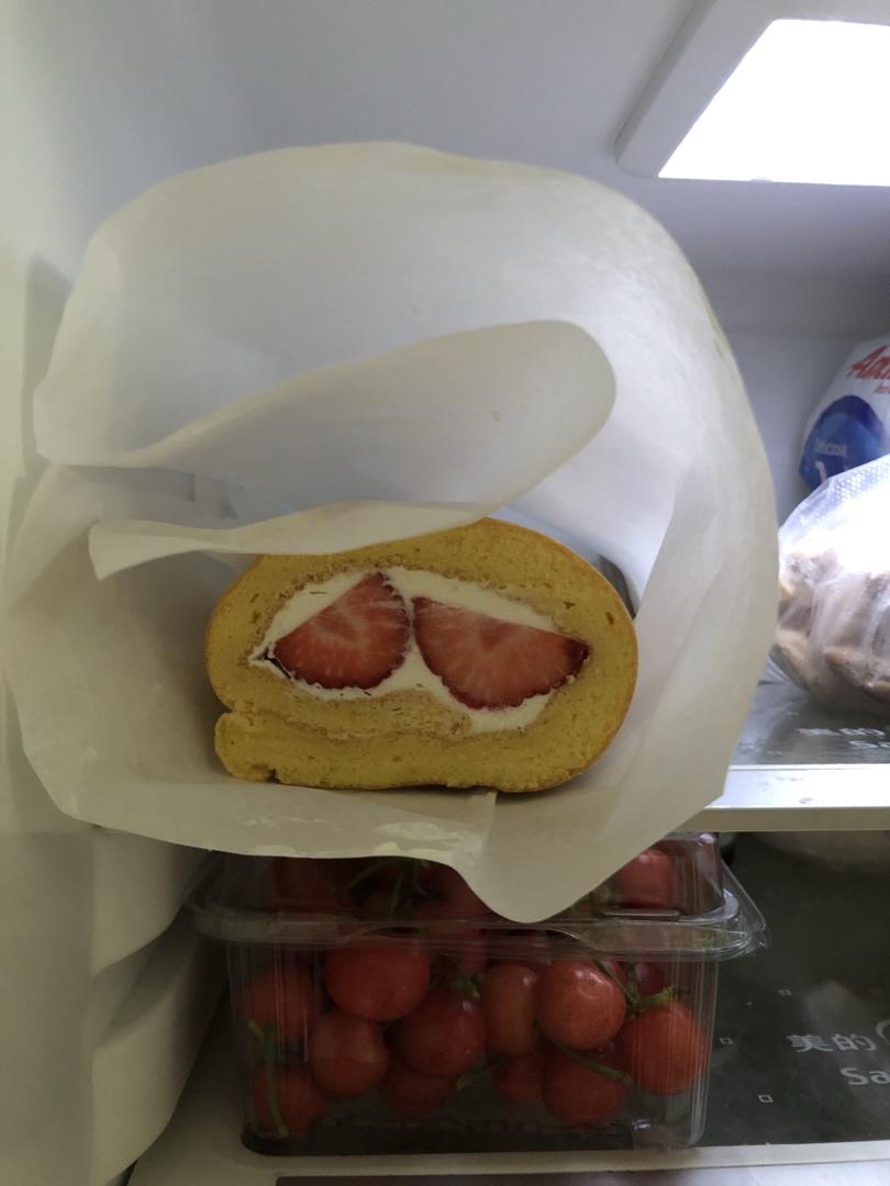 芒果蛋糕卷（详细的小四卷制作视频）