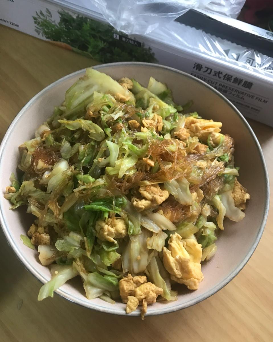 包菜鸡蛋炒粉丝