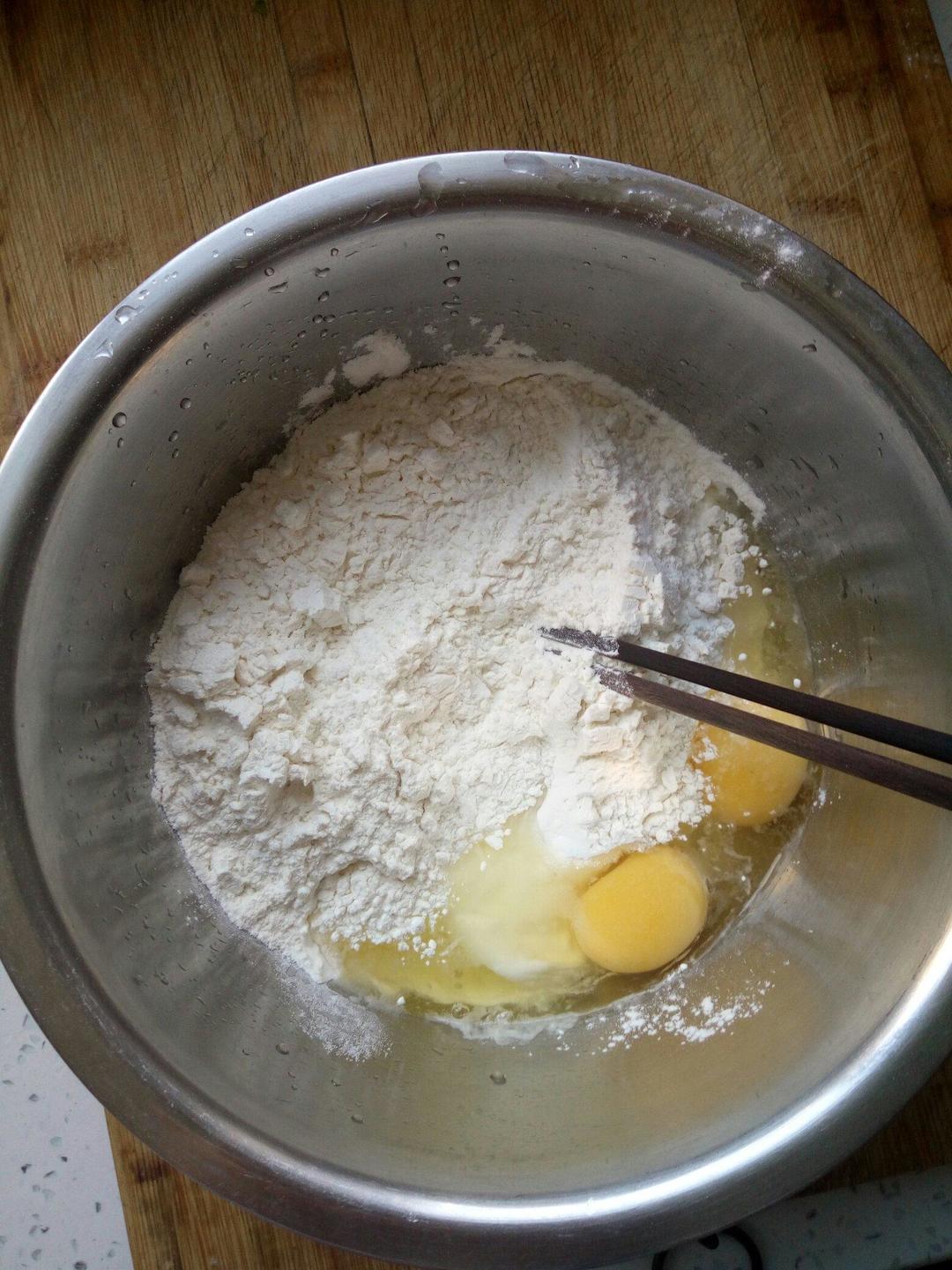 鸡蛋灌饼的做法 步骤1