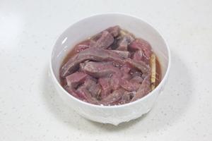 低卡笋丝炒牛肉的做法 步骤2