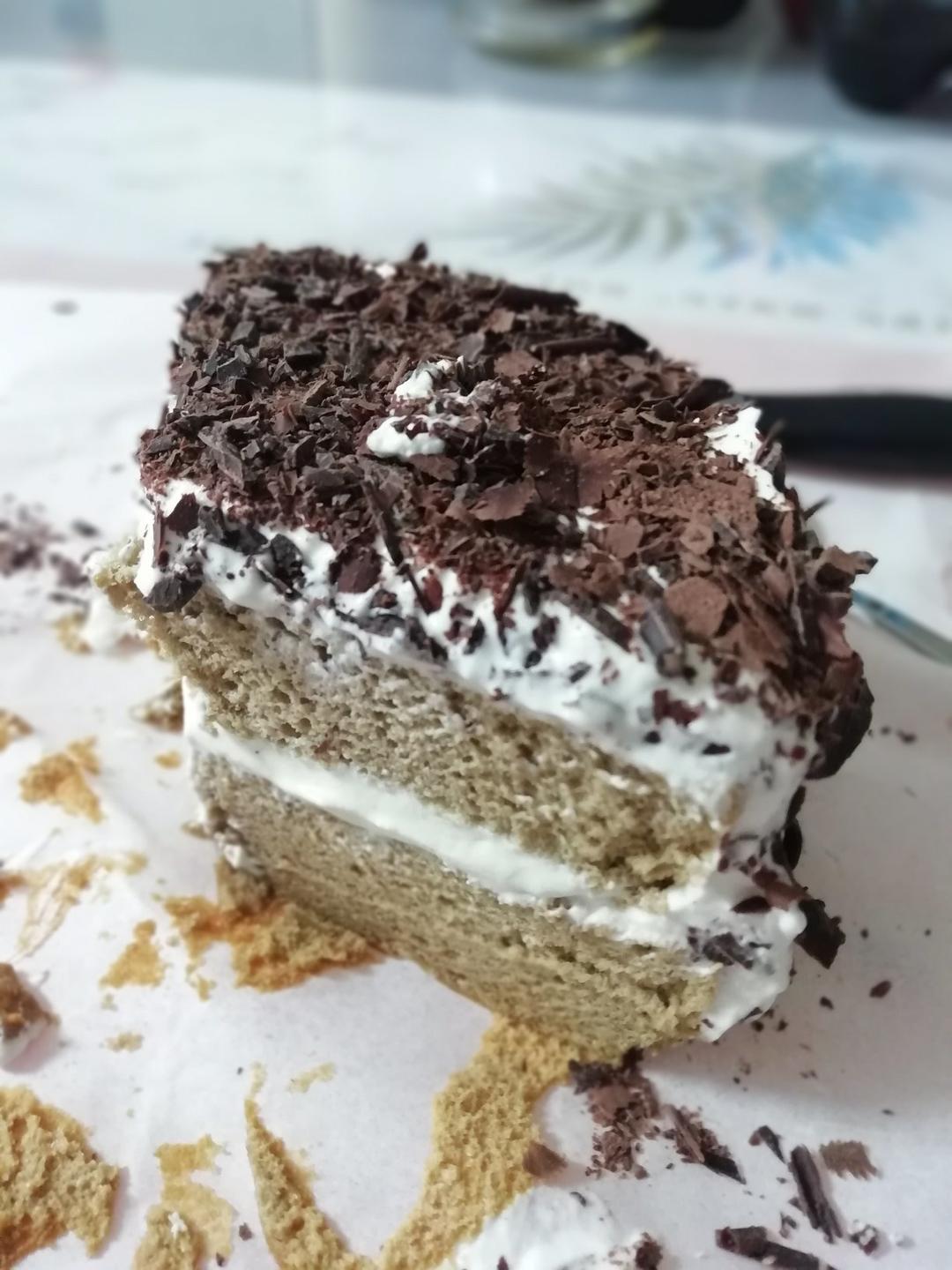 雨桐妈妈622做的简易版6寸黑森林蛋糕