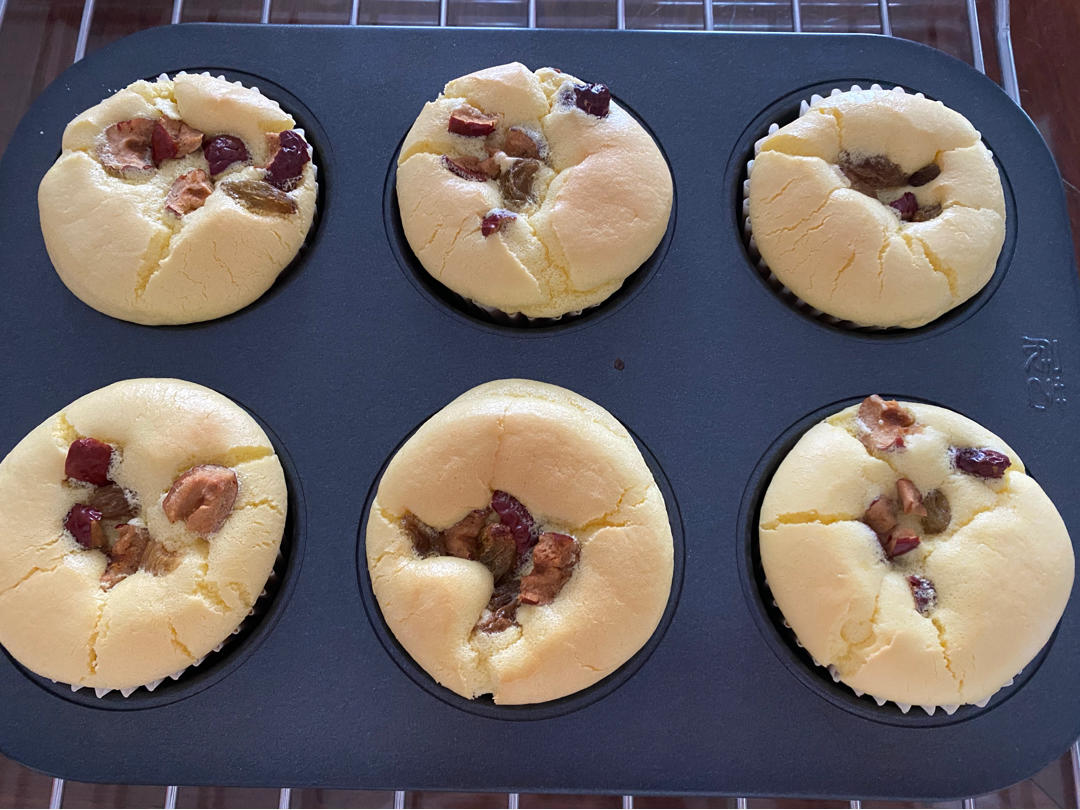 淡奶油蛋糕（轻乳酪蛋糕口感）