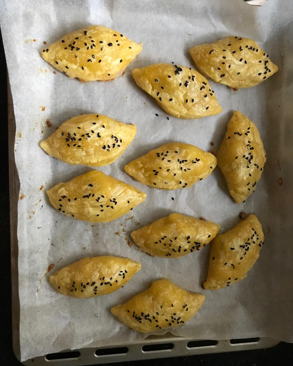 巧用蛋挞皮做各种酥派（榴莲酥 苹果派 凤梨酥 红豆酥 香芋酥 叉烧酥……）