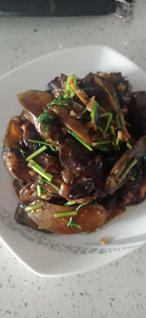 不过油的香煎茄子