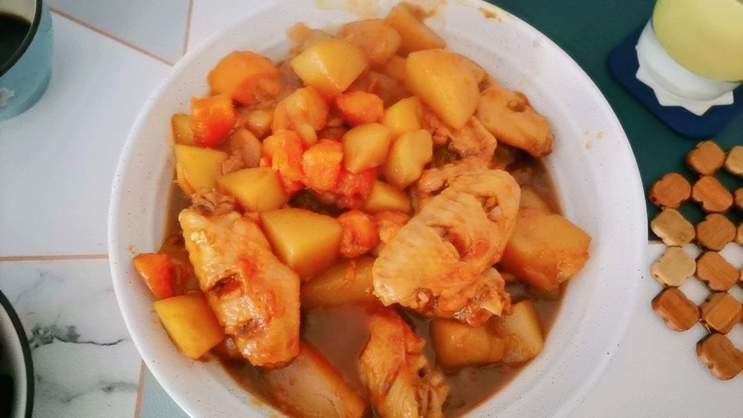 土豆炖鸡翅（快手零失败）