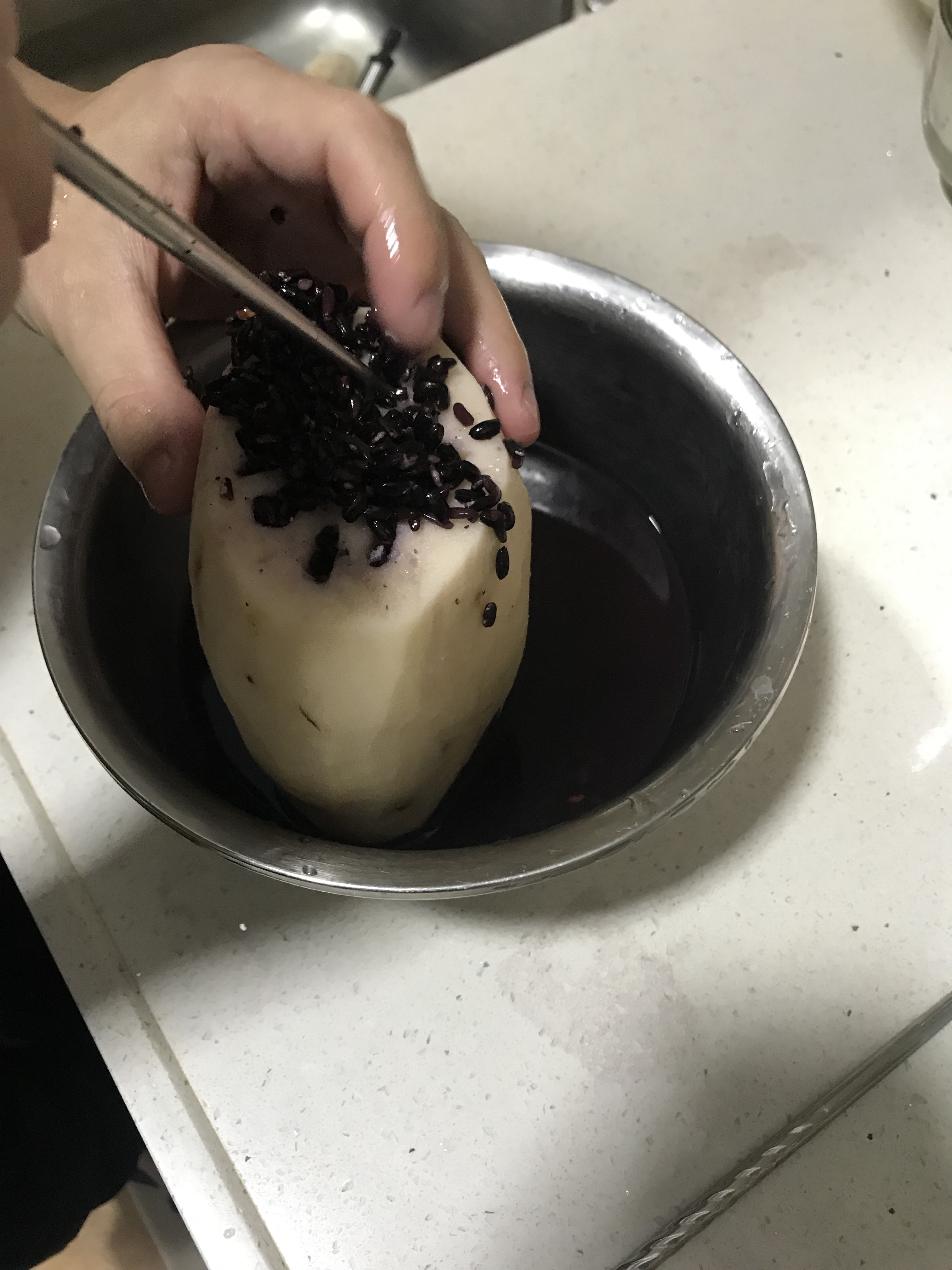 黑糯米桂花糖藕（电炖锅版）的做法 步骤3