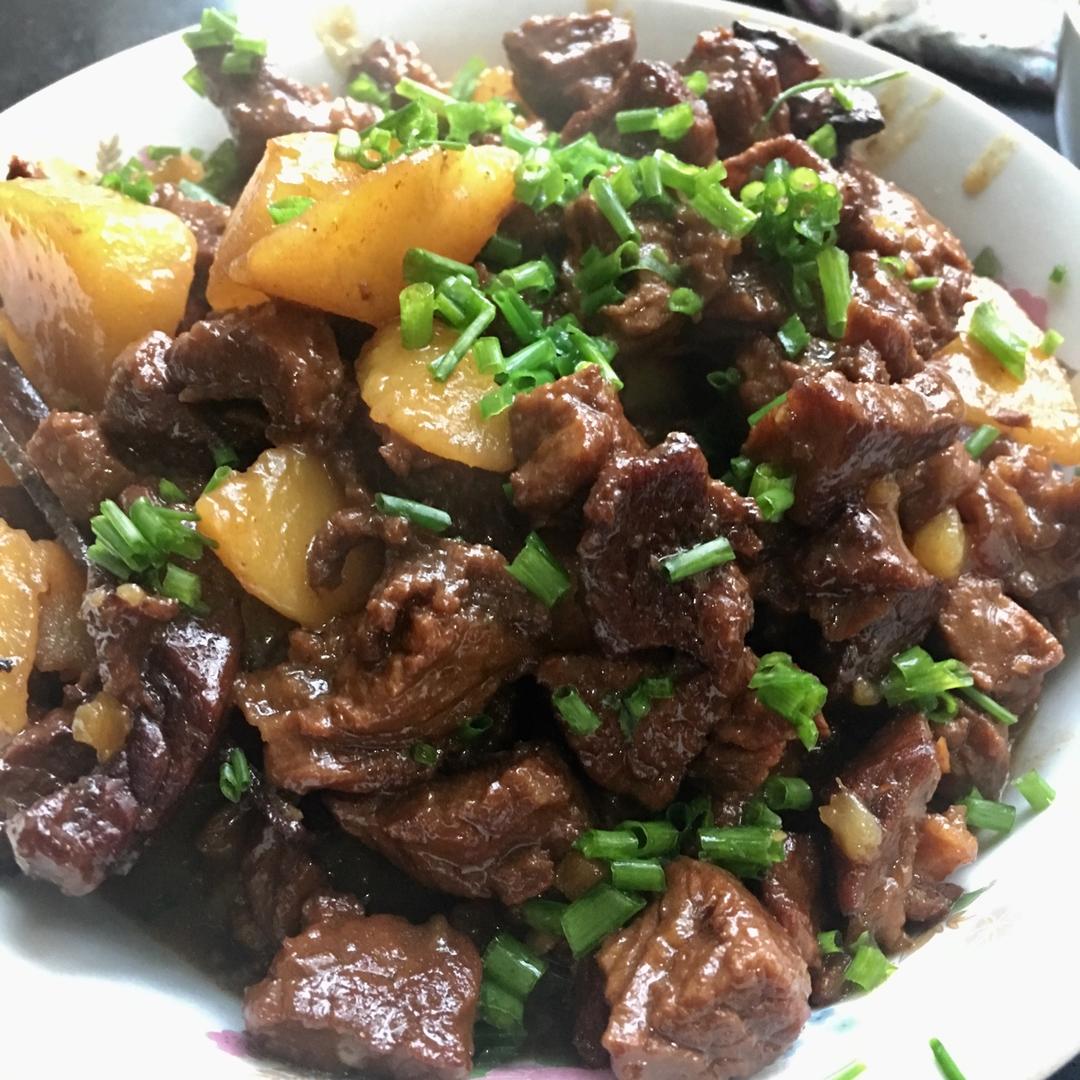 土豆烧牛腩