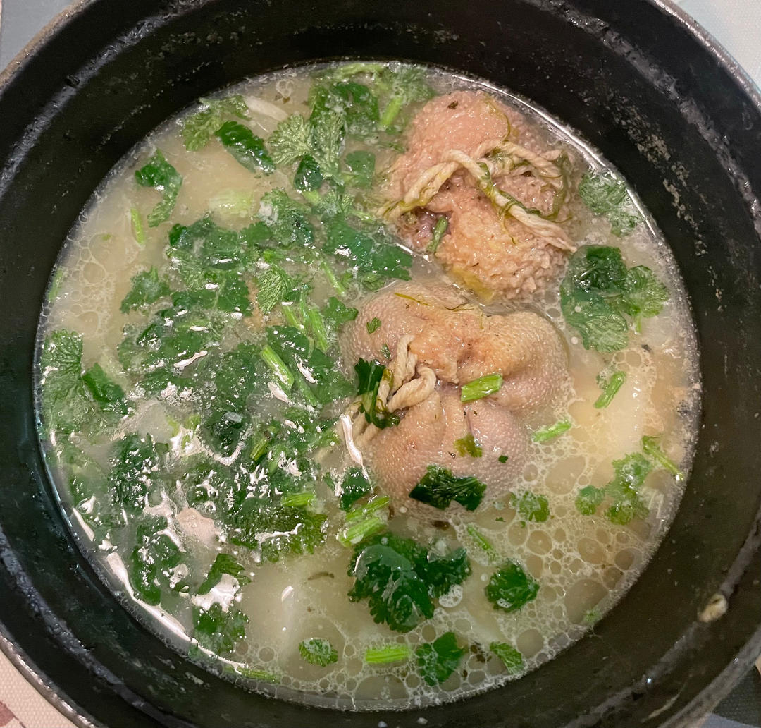 羊肚包肉萝卜汤