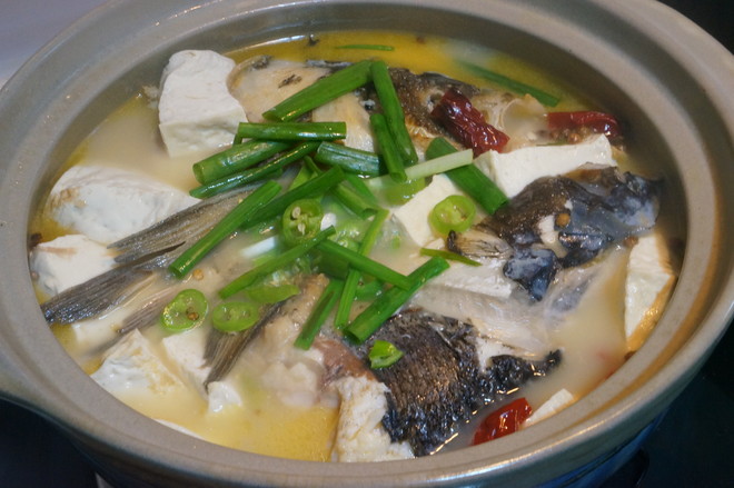 豆腐鱼头汤的做法步骤图 豆腐鱼头汤怎么做好吃 无敌小海孩 下厨房 豆腐鱼头汤的做法步骤图 豆腐鱼头汤怎么做好吃 无敌小海孩 下厨房