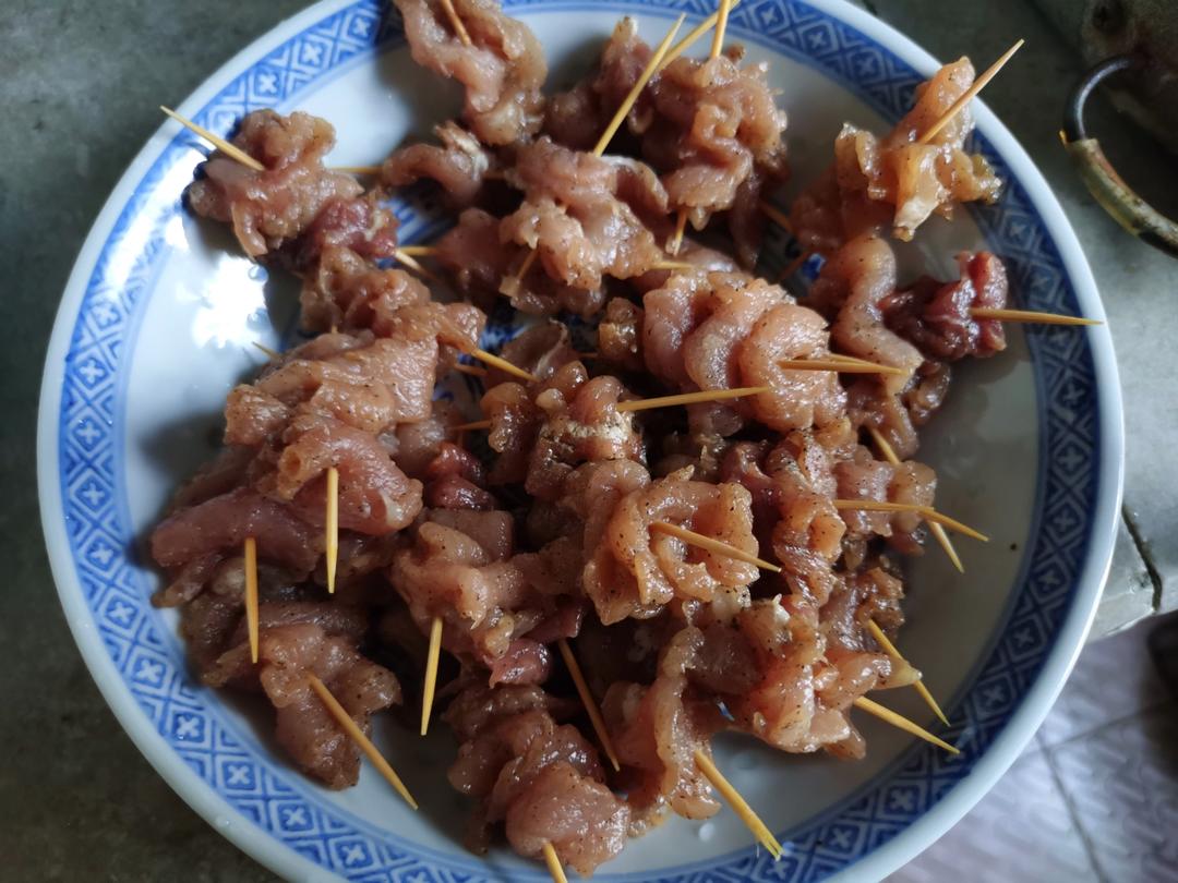 好吃到没朋友的牙签肉