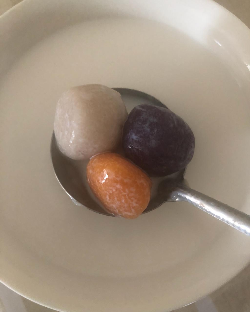 自制鲜芋仙芋圆（另附: 蜜红豆和仙草冻的做法）