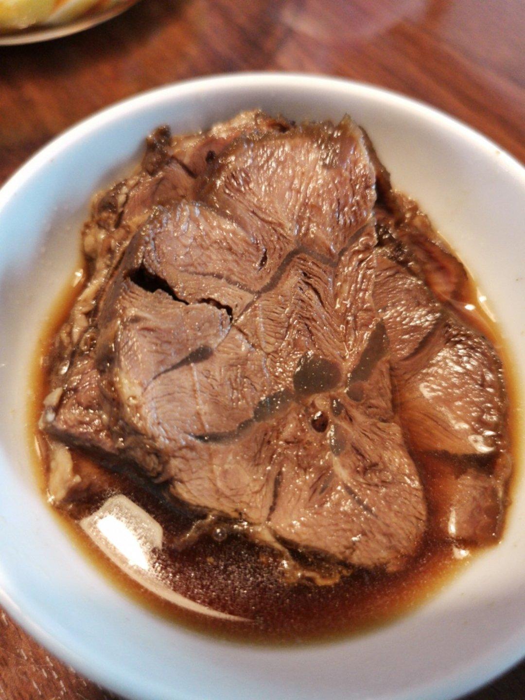 【企鹅】卤牛肉