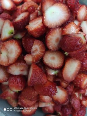健康冰糖草莓酱的做法 步骤2