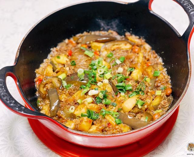 肉末茄子粉丝煲的做法