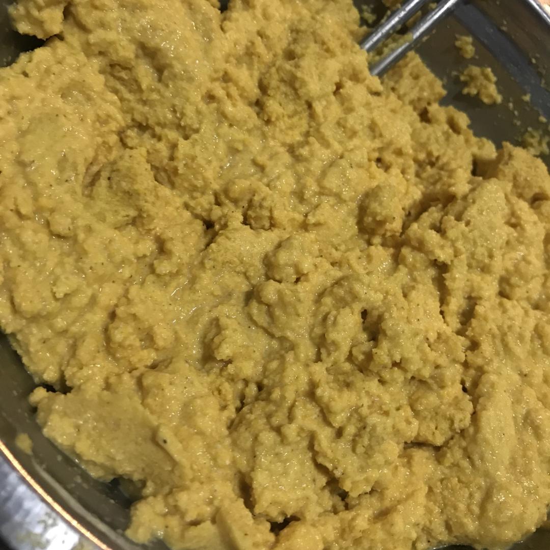 薄如蝉翼的妈妈牌韭菜糊饼