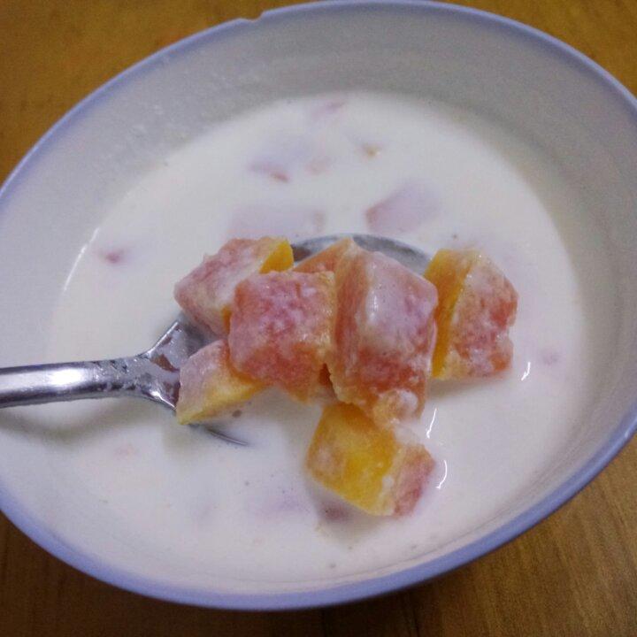 鲜奶炖木瓜