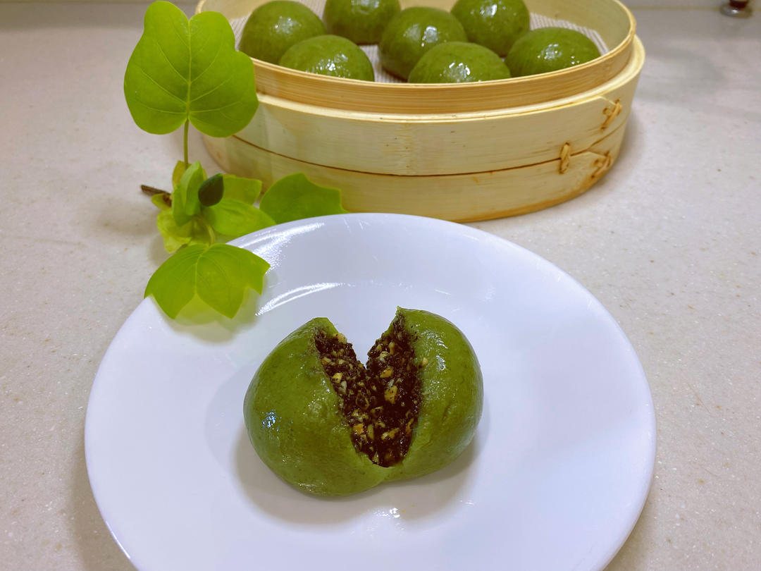 清明必吃的艾草青团