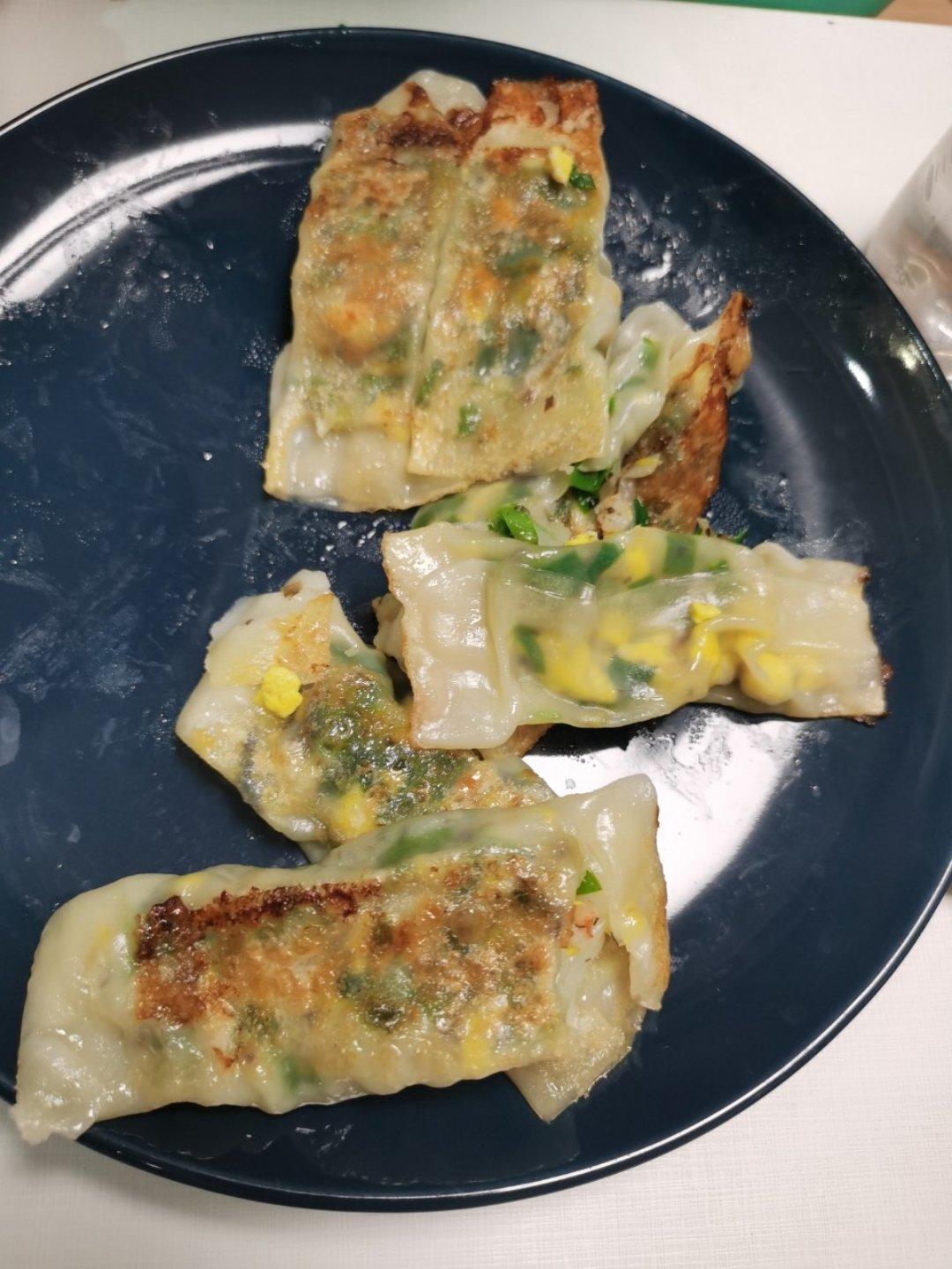 超级好吃的西葫芦鸡蛋素锅贴（馄饨皮版）