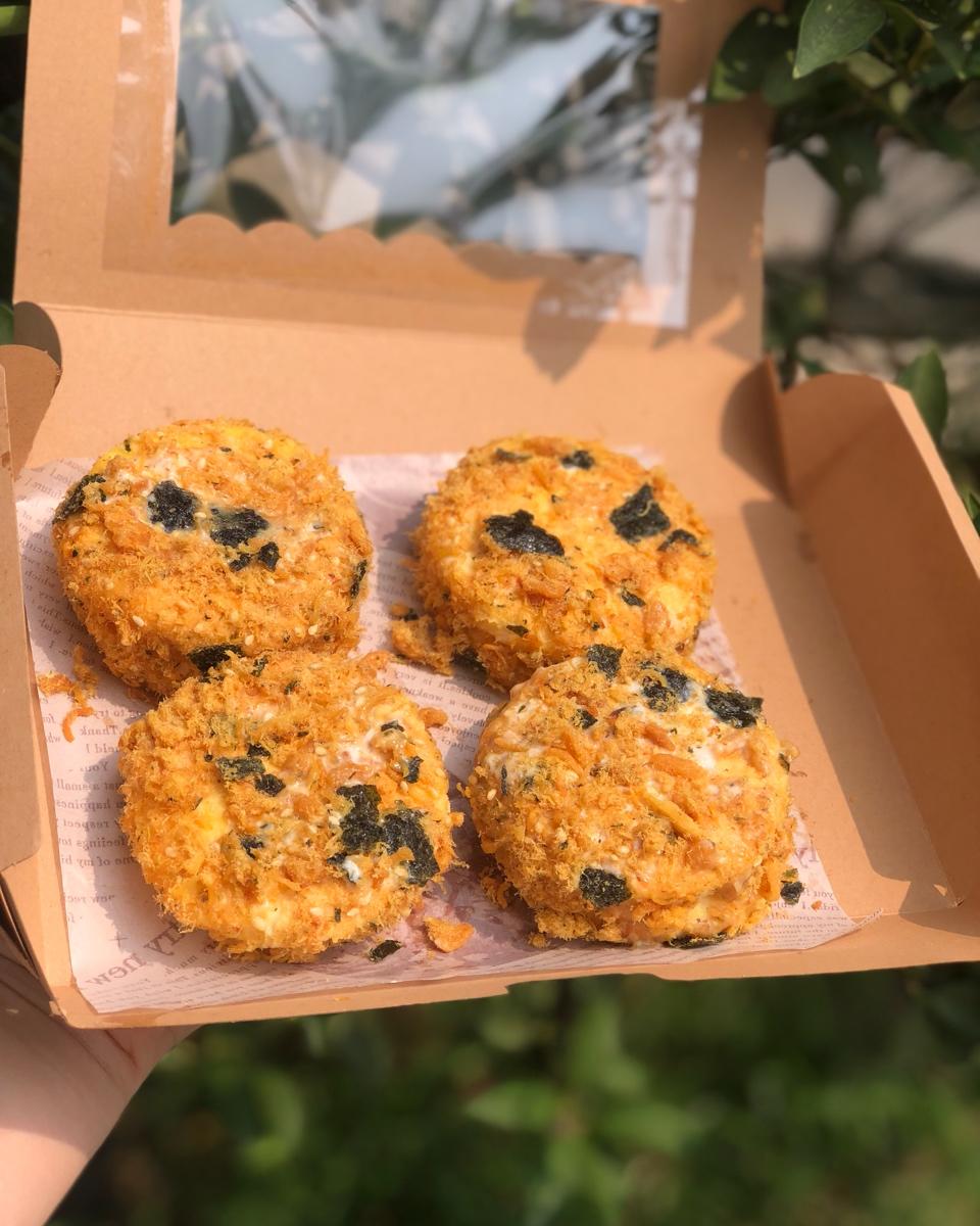 肉松小贝（小四卷）
