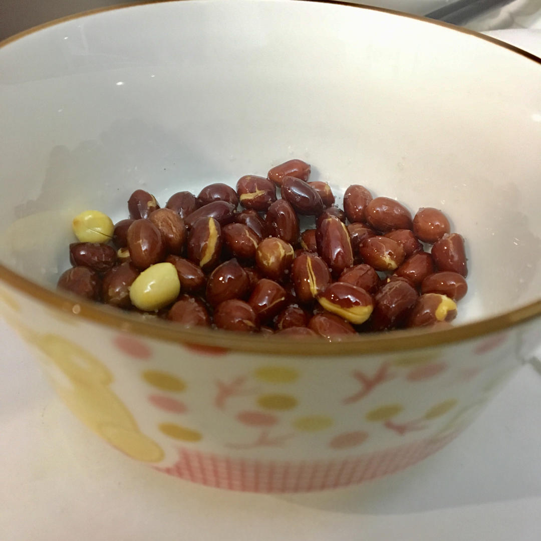 又香又脆不发软的炒花生米