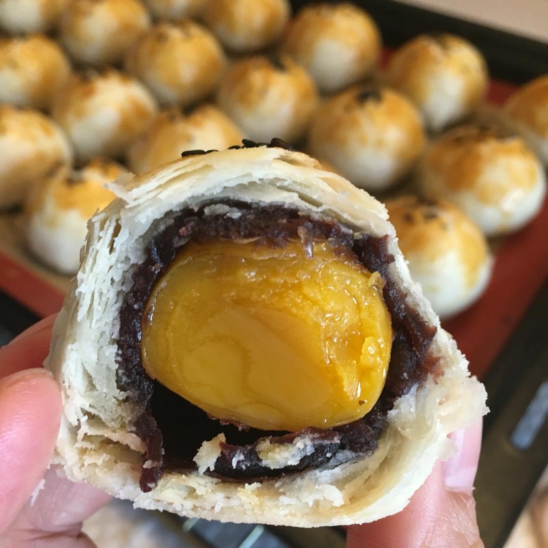 自制栗蓉蛋黄酥