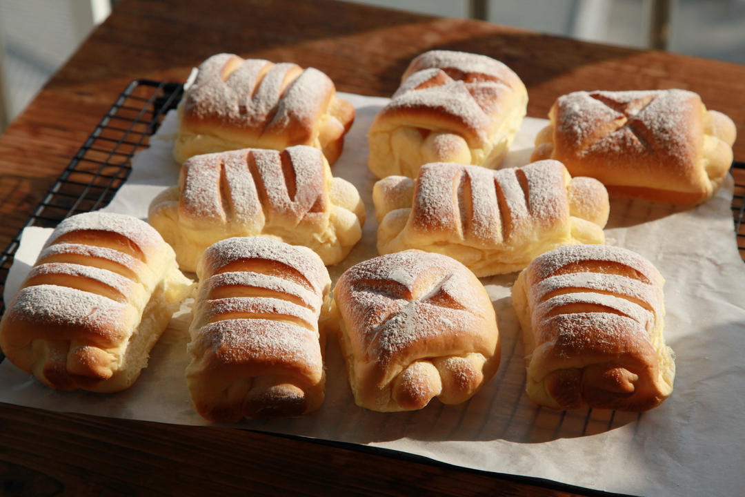 日式抹茶牛奶面包卷