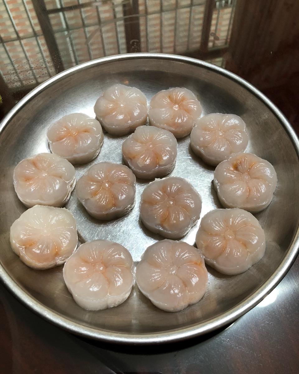 莲蓉水晶饼