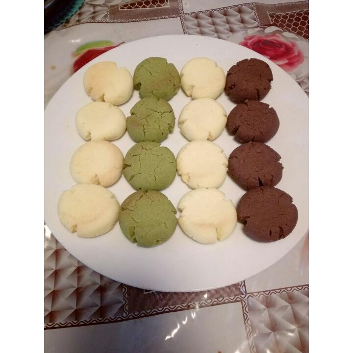 三种口味的玛格丽特饼干（原味、抹茶、可可）