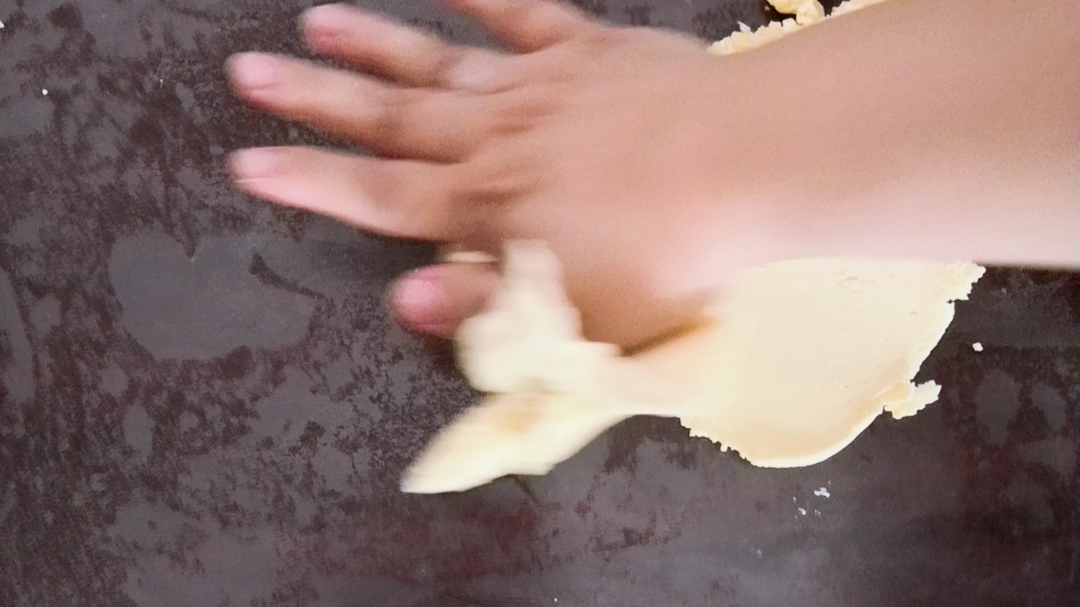 蛋黄酥（黄油版）的做法 步骤9