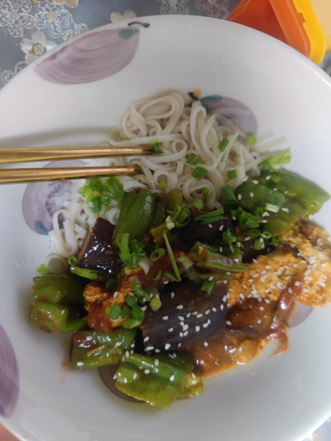 油焖茄子青椒，糯而不油