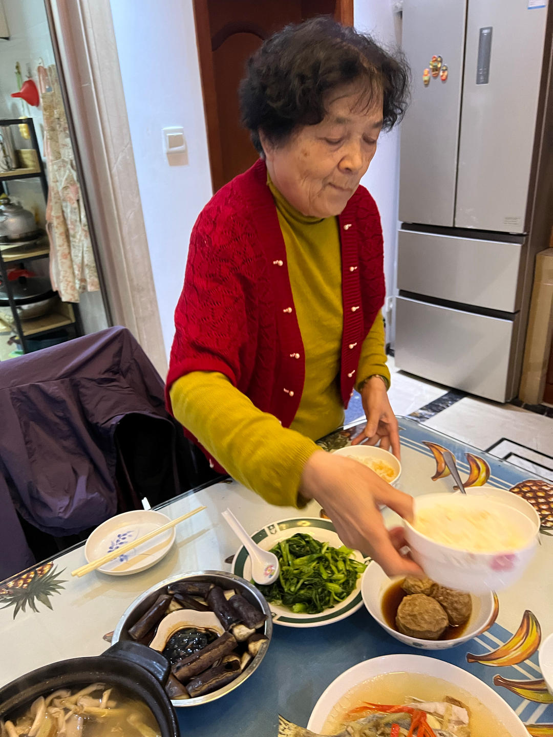 非常简单又美味的大骨头汤