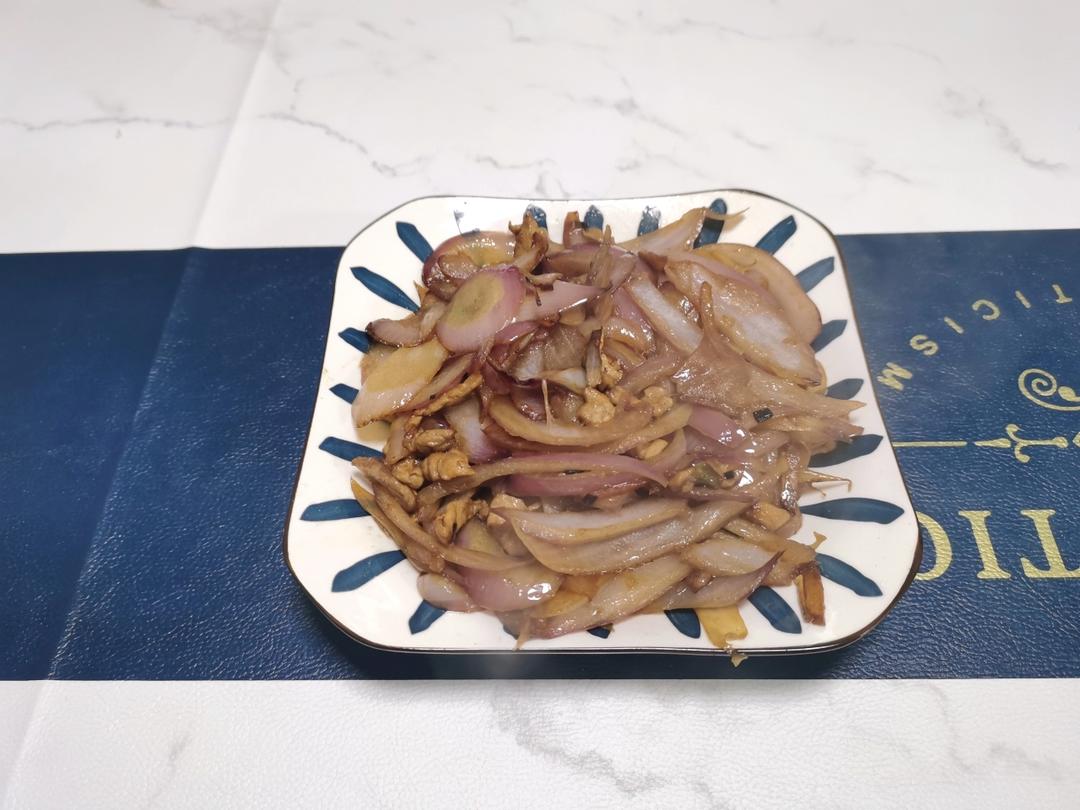 洋葱炒肉