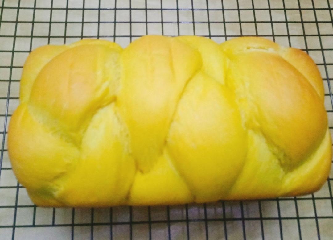 松软香甜｜蜂蜜南瓜手撕面包