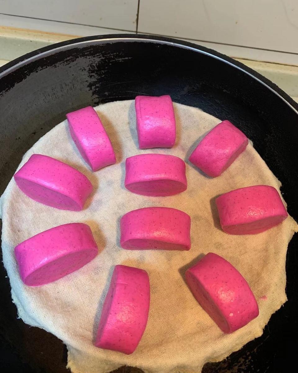 红心火龙果馒头