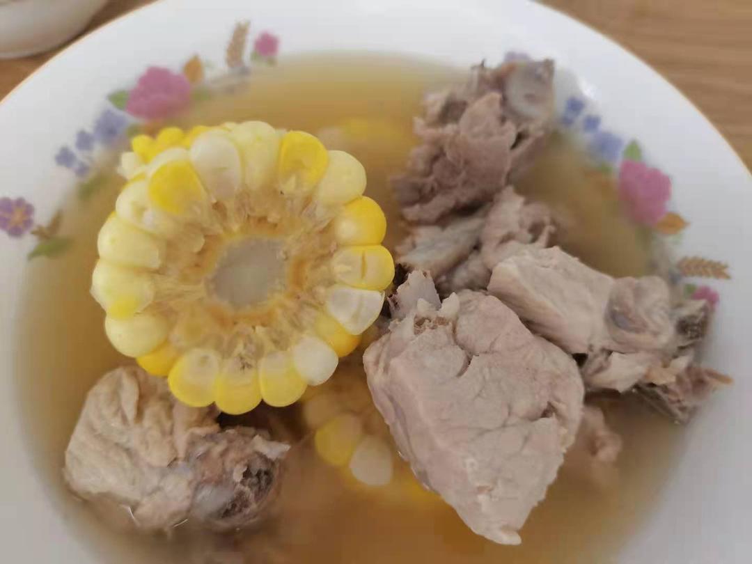 排骨玉米汤