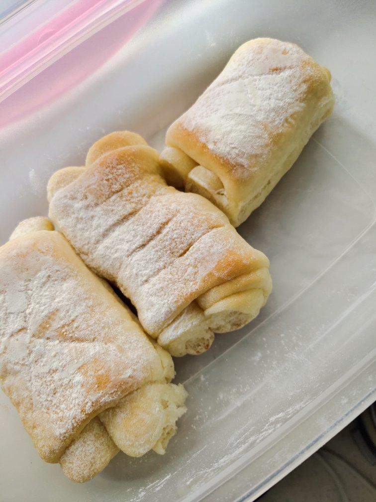 软到不知所措的牛奶卷