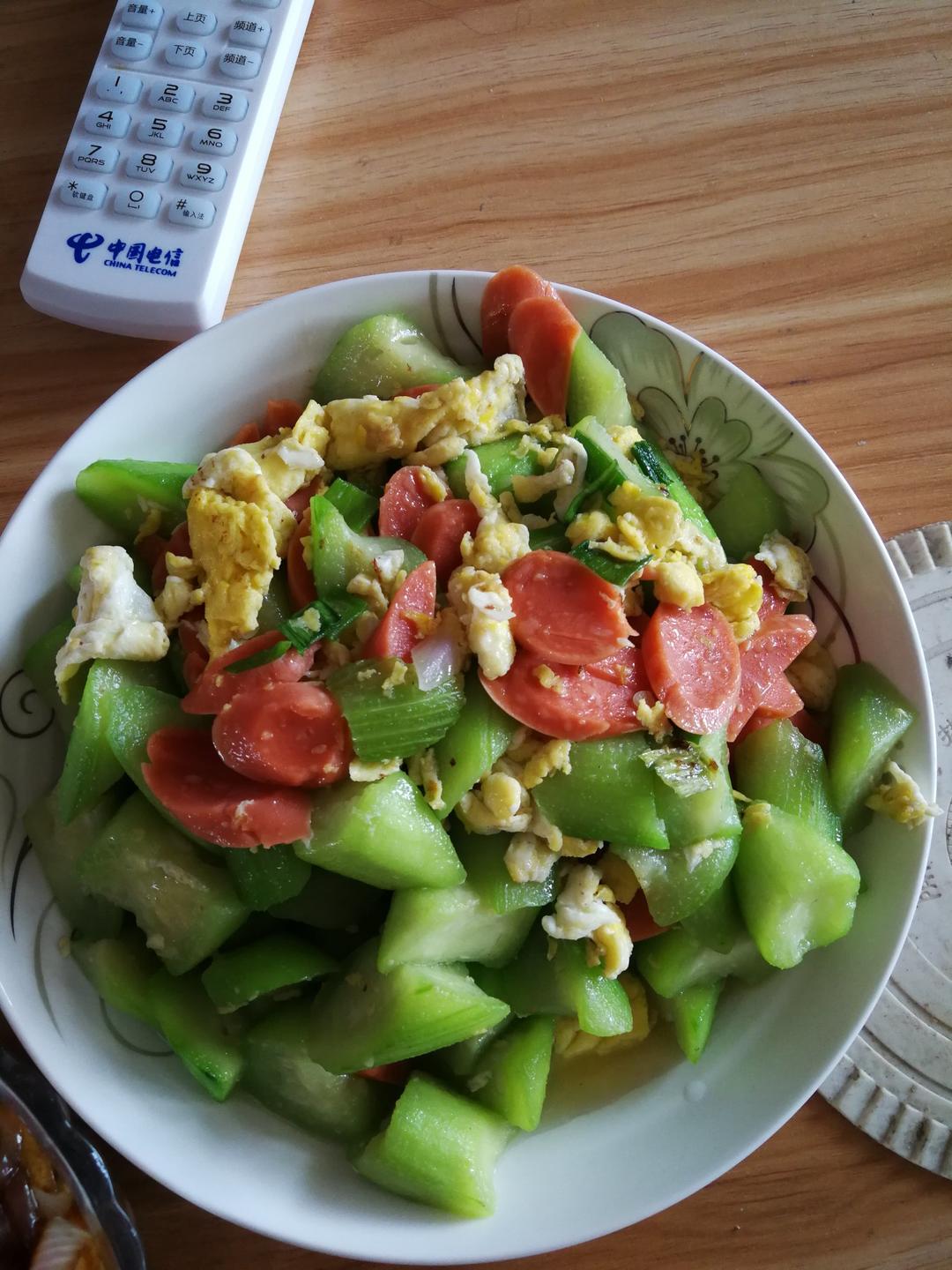 丝瓜炒鸡蛋