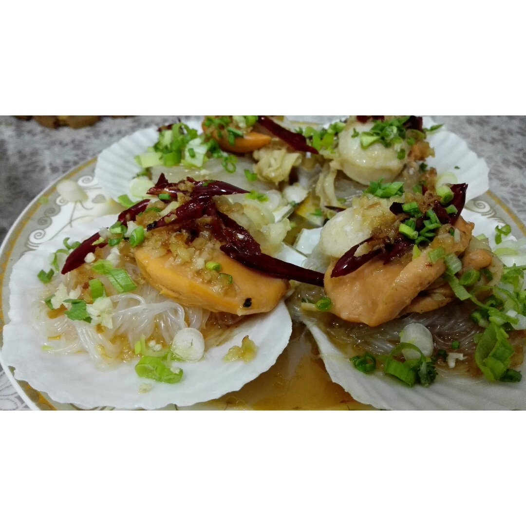 蒜蓉粉丝蒸扇贝