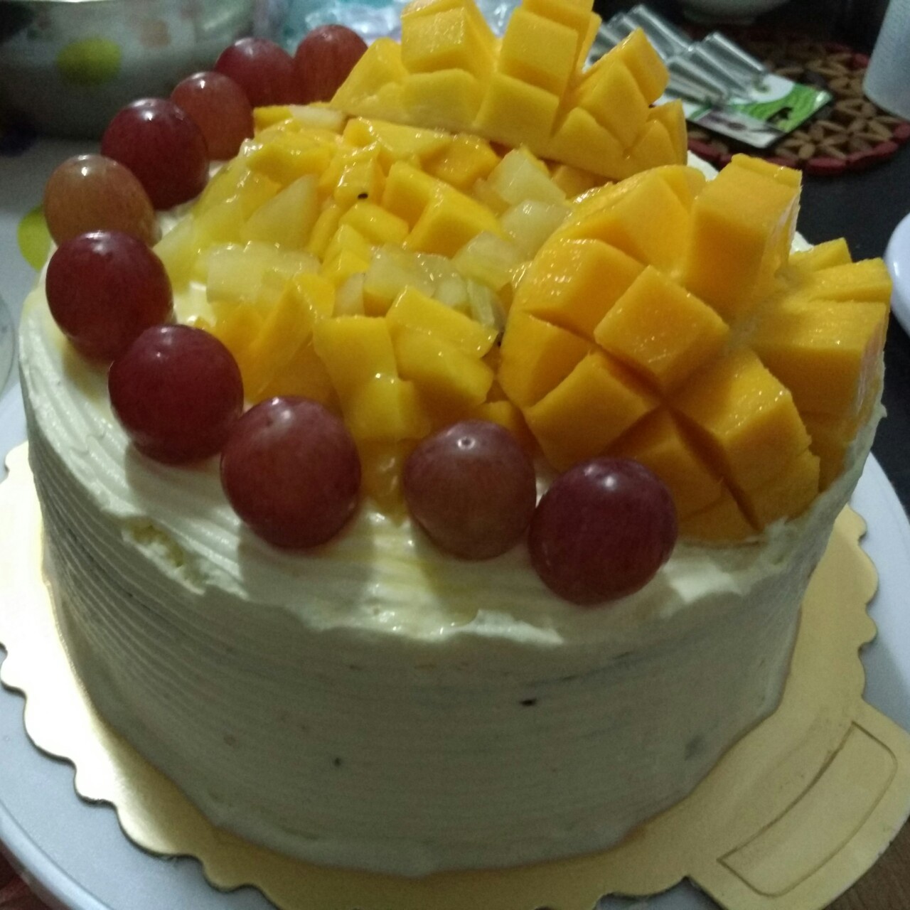 奶油水果装饰蛋糕